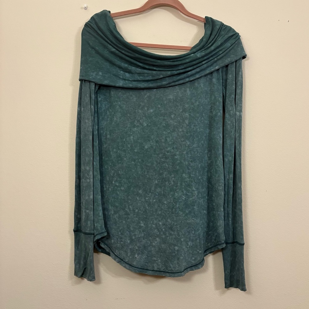 We The Free Cosmo Cowl neck long sleeve top Womens M sapphire green cl